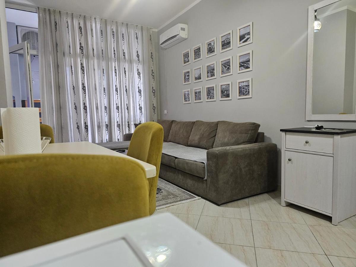 Pleasing Place With Free Parking On Site In Tirana Komuna E Parisit Exterior foto